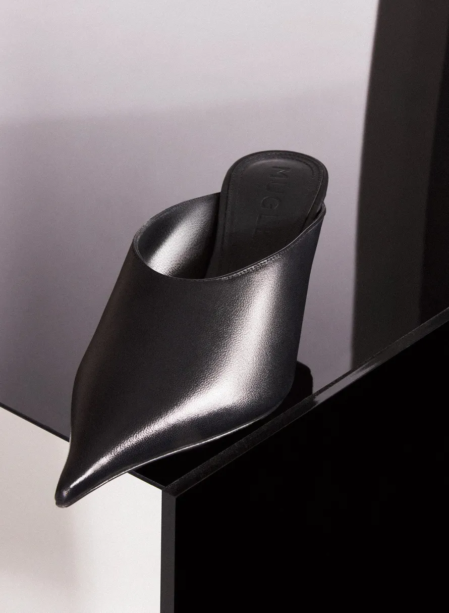 MUGLER Black leather Fang 55 mules