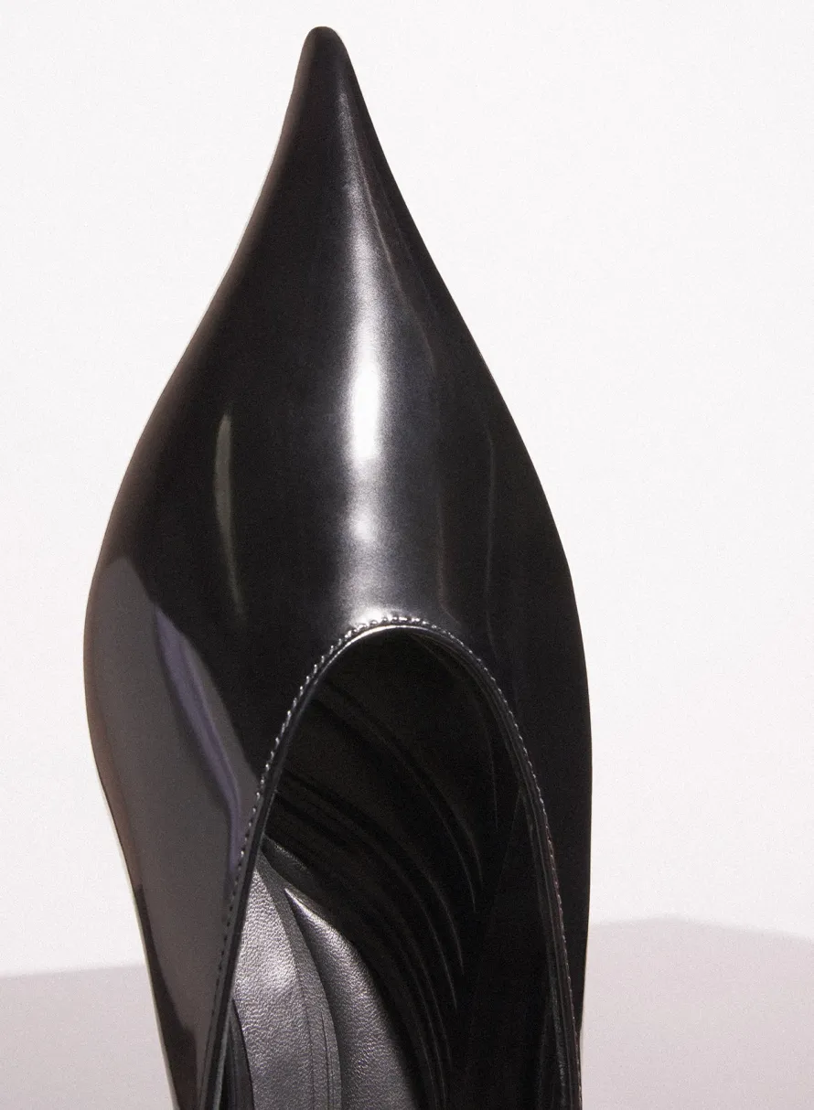 MUGLER black shiny leather fang flat mules