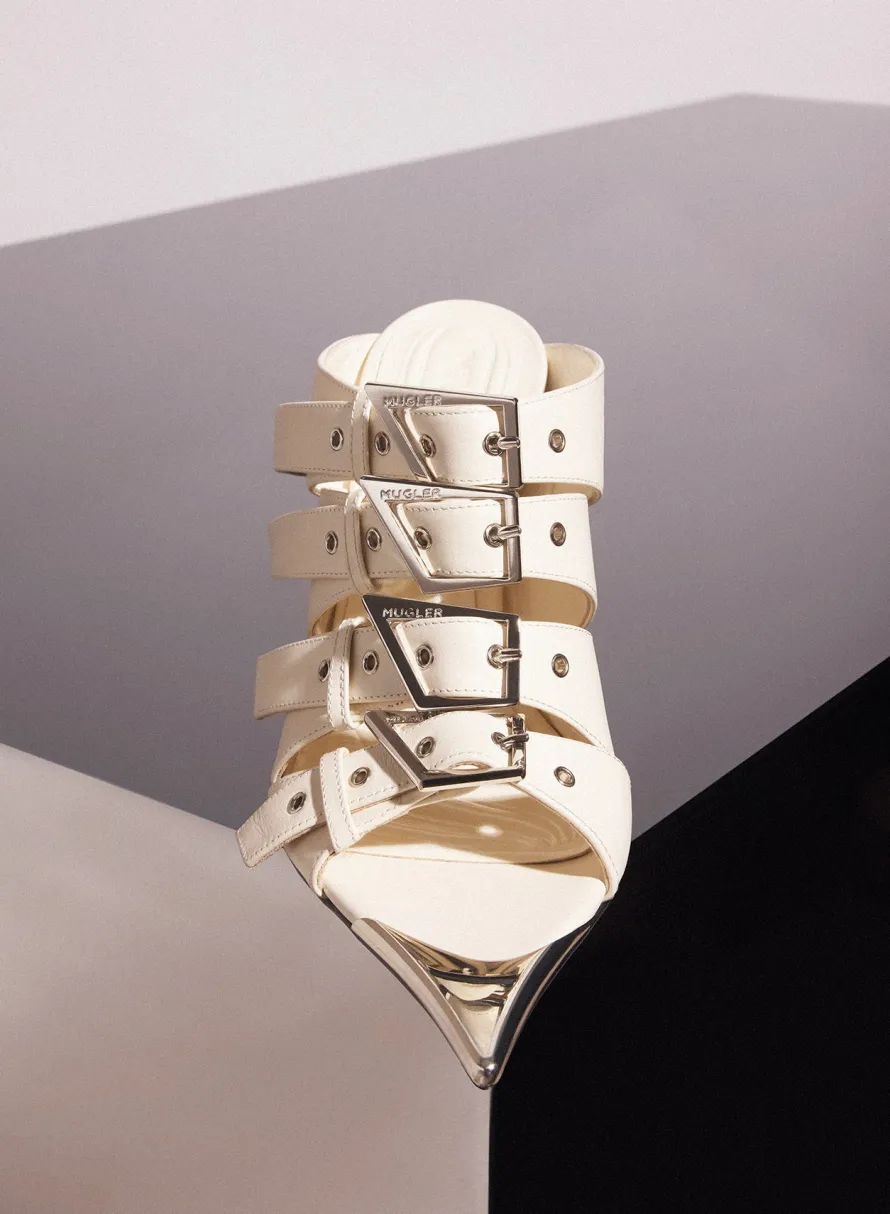 MUGLER ivory shiny leather buckled fang 95 sandals