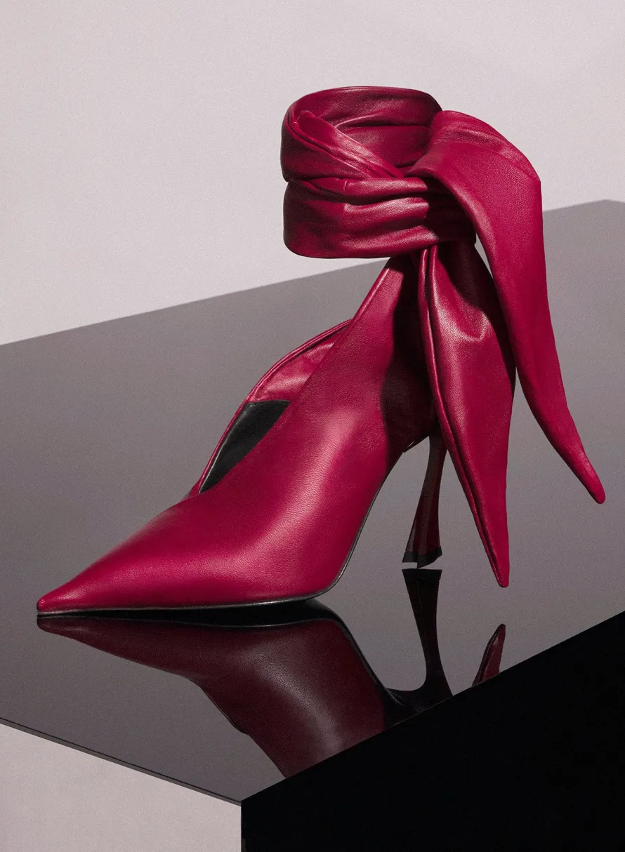 MUGLER red leather knot fang 95 mules